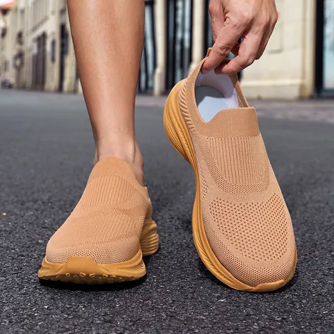 Herren Atmungsaktiv Netz Flyknit Sneaker Casual Slipper Weite Passform Leicht Sommer Walking Sport Mode Sneaker