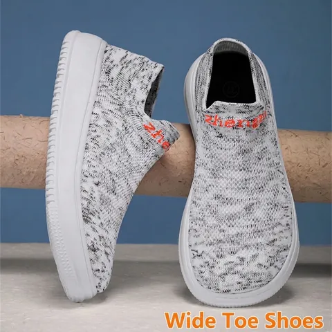 Sneaker Casual Unisex Flyknit Traspiranti Punta Larga Slip-on Leggero Mesh Scarpe da Camminata per Uomo Donna Calzature Sportive