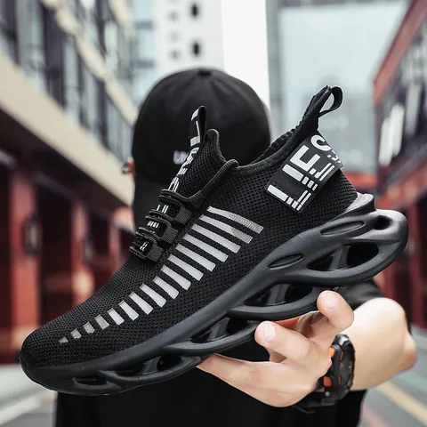Men Blade Running Shoes Flyknit Mesh Breathable Lightweight Sports Sneakers Anti-Slip Outdoor Walking Casual Athletic Shoes
