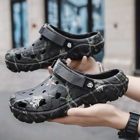 Unisex Camouflage Garden Clogs EVA Lightweight Breathable Outdoor Beach Sandals Soft Sole Dual Use Slip-On Shoes For Summer