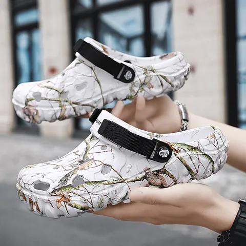 Unisex Camouflage Garden Clogs EVA Lightweight Breathable Outdoor Beach Sandals Soft Sole Dual Use Slip-On Shoes For Summer