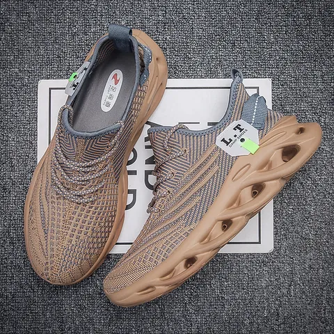 Men Fashion Microfiber Sneakers Breathable Mesh Running Shoes Casual Walking Shoes With Twist Hollow Shock-Absorbing Sole Autumn