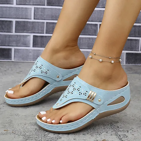 Sandalias de Cuña para Mujer Tallas Grandes Chanclas de Verano Recorte Láser Remaches Flip Flops Zapatos de Playa Casual