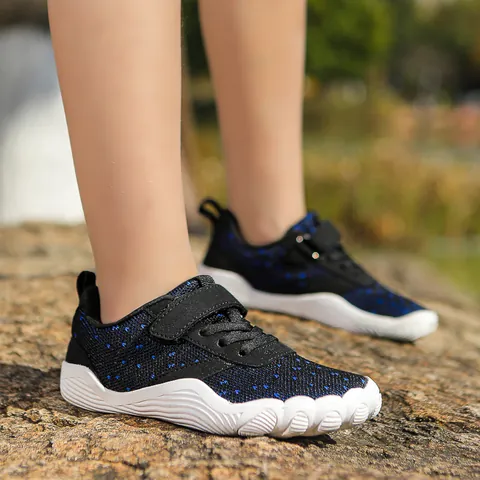 Kids Barefoot Running Shoes Wide Toe Box Breathable Mesh Sneakers Boys Girls Lightweight EVA Mesh Athletic Walking Shoes