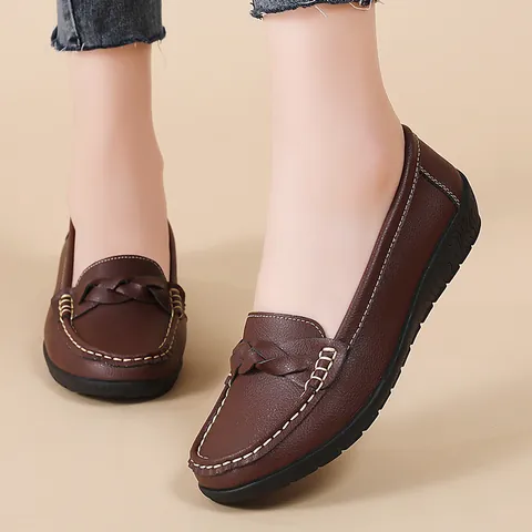 Women Casual Loafers Flat Single Shoes Soft PU Leather Nurse Mom Shoes With Hand-Stitched Non-Slip Beef Tendon Sole