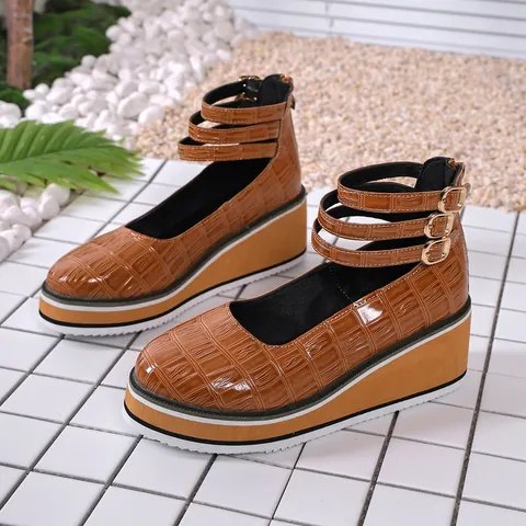 Chaussures à Talon Compensé en Cuir Verni pour Femmes Gaufré Crocodile Bout Rond Escarpins Plateforme Triple Bride à la Cheville