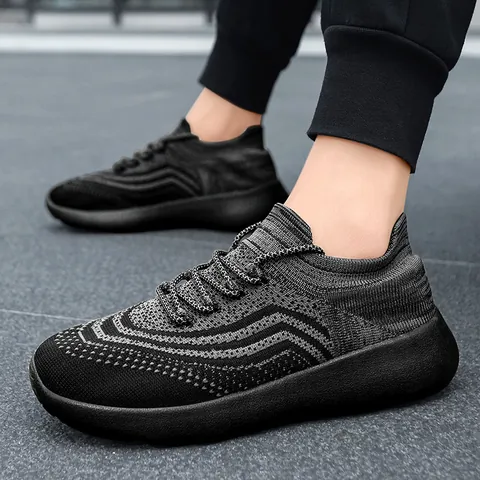 Men's Casual Shoes Lightweight Breathable Flyknit Sneakers Soft Sole Running Footwear Summer Fashion Trendy Walking Shoes