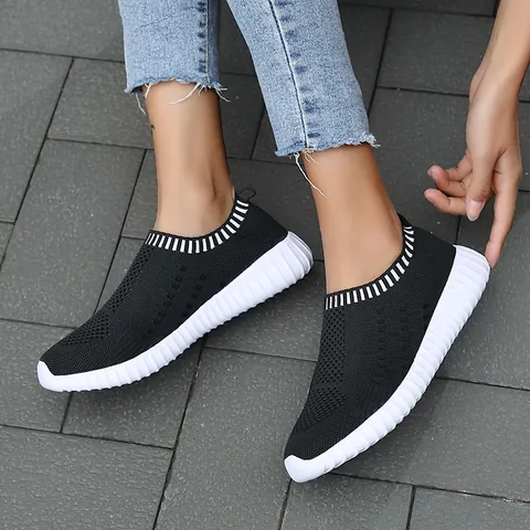 Women Breathable Knit Mesh Slip On Running Shoes Lightweight Casual Walking Sneakers Comfortable Sport Shoes For Daily Wear Women