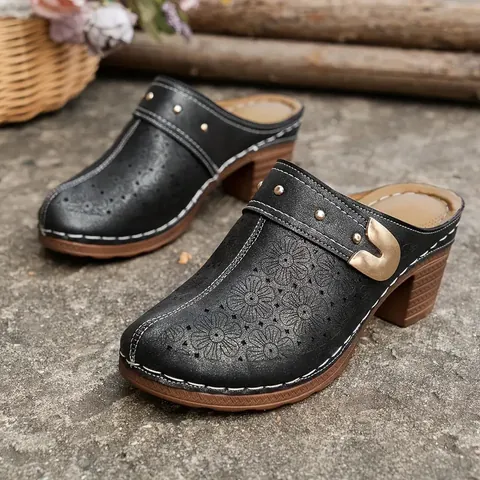 Women Retro Hollow Out Closed Toe Mules Vintage PU Leather Flower Rivet Decor Clogs Block Wood Grain Heel Sandals