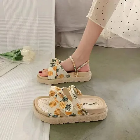 Women Summer Platform Sandals Two-Way Wear Thick Sole Beach Shoes Strawberry Pineapple Print Bow Decor Leisure Outdoor Slides