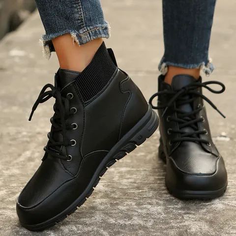 Women Vintage British Style Martin Boots Lace-up Short Ankle Boots Thick Sole PU Leather Knit Cuff Outdoor Shoes