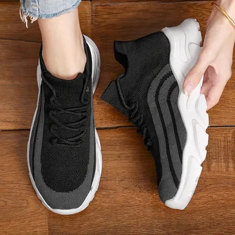 Sneakers in Maglia Traspirante da Donna Suola Spessa Scarpe Sportive Casual Scarpe da Camminata Leggere Primavera Autunno