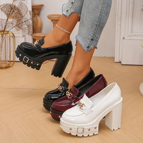 Women Patent Leather Platform Loafers Chunky High Heel Horsebit Chain Artificial Pearl Rivet Punk Lolita Shoes Party Wedding Gothic Elegant Dress Shoes