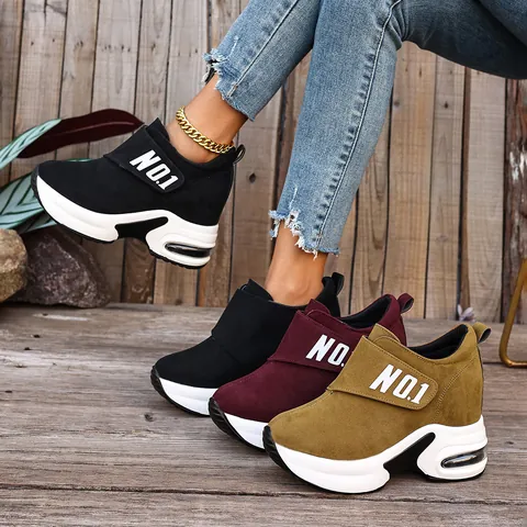 Baskets à Talons Compensés Décontractées pour Femmes Automne Bande Auto-agrippante Semelle Épaisse Coussin d'Air Chaussures de Sport Mode Impression de Lettres Chaussures de Marche