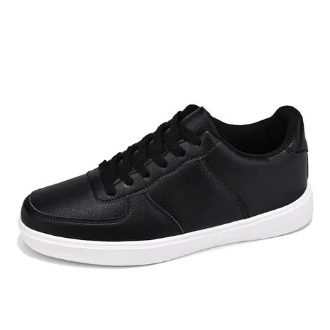 Unisex Retro Skateboard Shoes Synthetic Leather Casual White Shoes Wear Resistant Flat Sneakers For Men Women Couple