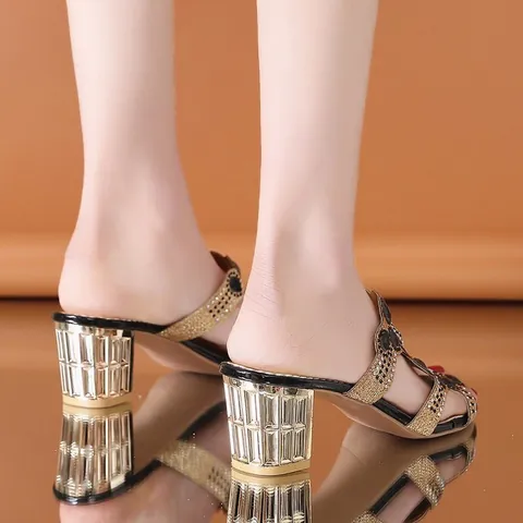 Fashion Summer Rhinestone Mid-Heel Chunky Heel Sandals for Women Outdoor Patent Leather Slippers Plus Size Slide Sandals