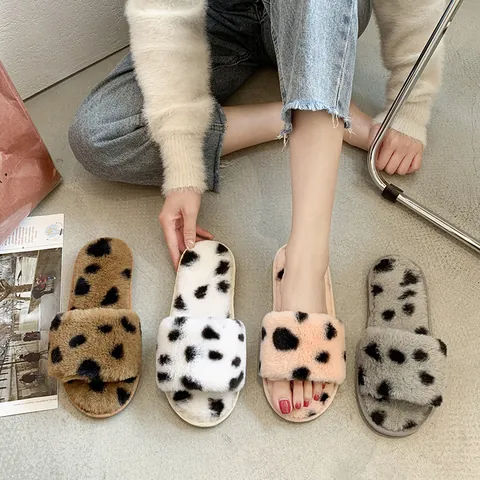 Women Cute Polka Dot Plush Slippers Autumn Winter New Home Indoor Fuzzy Slides Soft Sole One Band Faux Fur Slippers