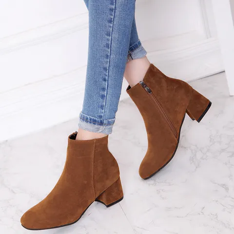 Stivaletti da Donna Taglie Forti Autunno Inverno Finta Pelle Scamosciata Martin Boots Tacco a Blocco Medio Cerniera Laterale Tinta Unita