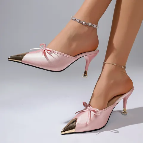 Sandalias Vintage de Punta Estrecha para Mujer Tacón de Aguja Puntera de Metal Dorado Satén Lazo Mules Tacones Altos Rosa