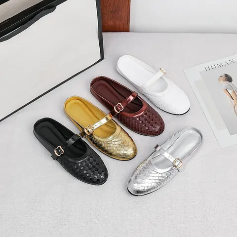 Women's Woven Texture Mules Closed Toe Flat Sandals Elegant Slip On Loafers Retro Minimalist Daily Outdoor Casual Shoes