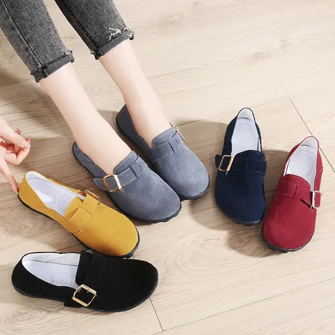Women Casual Suede Leather Loafers Comfortable Flat Mother Shoes Slip-On Moccasins with Metal Buckle for Walking Daily