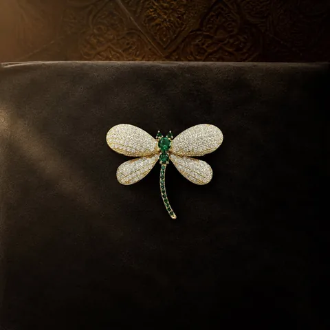 Vintage Alloy Dragonfly Brooch For Women With Green Stones White Rhinestones Electroplated Insect Clothing Jewelry Accessory