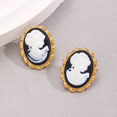 Vintage Gothic Skull Lady Cameo Earrings For Women Antique Silver Gold Plated Red Rhinestone Halloween Jewelry Dangle Earrings