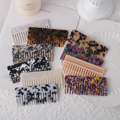 Peigne à Cheveux en Acétate pour Femmes Motif Marbré Écaille de Tortue Peigne Plat à Dents Larges Outil de Coiffage Portable