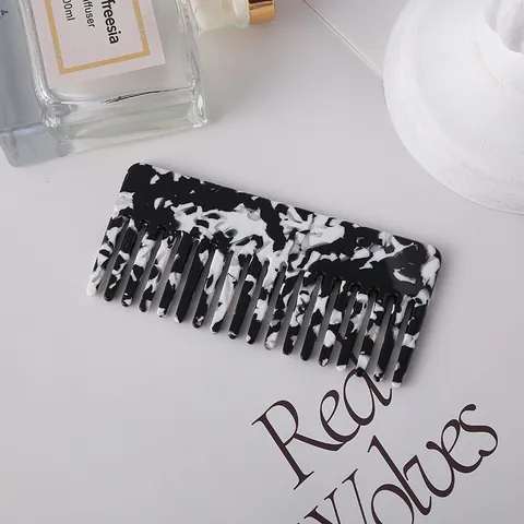 Peigne à Cheveux en Acétate pour Femmes Motif Marbré Écaille de Tortue Peigne Plat à Dents Larges Outil de Coiffage Portable