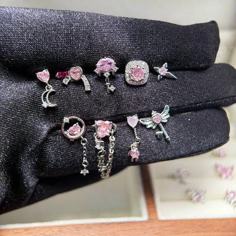 Pendientes de Botón de Acero de Titanio con Strass Rosa para Mujer Lindo Lazo Corazón Luna Estrella Cruz Joyería Cómoda