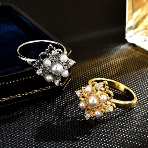 Rotating Stress Relief Flower Ring Copper Artificial Pearl Rhinestone Adjustable Exquisite Square Floral Ring For Women