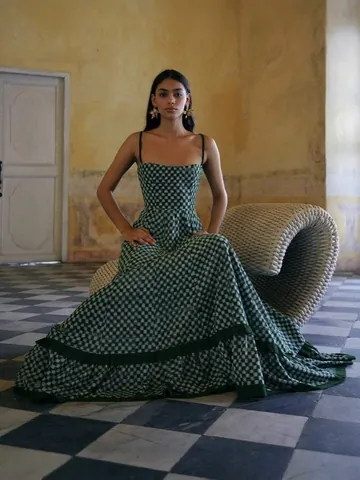 Women Sexy Plaid Spaghetti Strap Maxi Dress Slim Fit Square Neck Ruffle Hem Gingham Print Large Swing Long Sun Dress