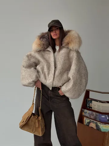 Women Winter Hooded Padded Jacket Faux Fur Collar Thick Warm Oatmeal Parka Elegant Commuter Zip Up Quilted Outerwear Coat
