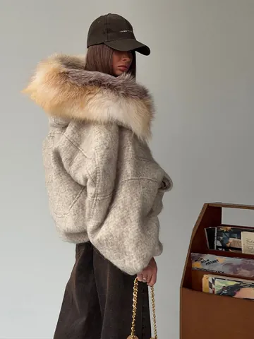 Women Winter Hooded Padded Jacket Faux Fur Collar Thick Warm Oatmeal Parka Elegant Commuter Zip Up Quilted Outerwear Coat