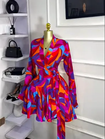 Women Abstract Geometric Printed Mini Dress Elegant V-Neck Long Sleeve Belted Pleated Dress For Casual Vacation Party