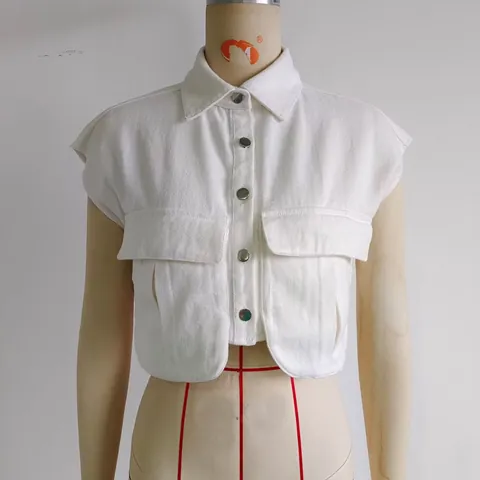 Women's Casual Denim Vest Short Sleeveless Jacket With Large Pockets Western Style Streetwear Denim Waistcoat Top