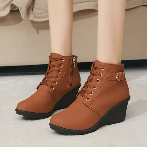Women's British Style Wedge Ankle Boots Platform Martin Boots PU Leather Height Increasing Fashion Winter Short Boots