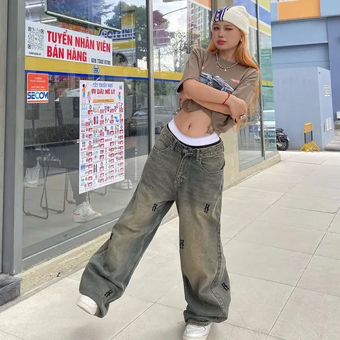 Jeans in Denim Usurato Vintage Americano da Donna Stampa Lettere Gotiche Gamba Larga Streetwear Vita Bassa Larghi