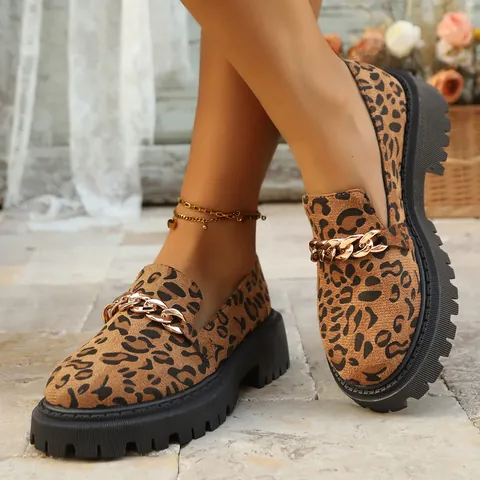 Mocassins à Imprimé Léopard pour Femmes Plateforme Style Britannique Suède Chaîne Métal Slip-On Casual Talon Épais