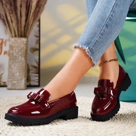 Women Retro Patent Leather Loafers Bow Tassel Platform Mid Heel Slip On Casual Dress Shoes British Style Fashion Comfort Loafers