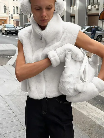 Women Faux Fur Vest Sleeveless Jacket High Neck Zipper Faux Mink Fur Solid Color Autumn Winter Plush Waistcoat Outerwear