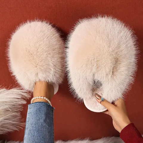 Women's Fluffy Plush Slippers Autumn Winter Warm Faux Fur Flat Closed Toe Indoor Outdoor House Slippers Fashion Solid Color Slides