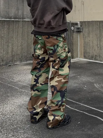 Men Relaxed Straight Camouflage Cargo Pants Cotton Denim Multi Pocket Streetwear Military Style Water Washed Long Jeans