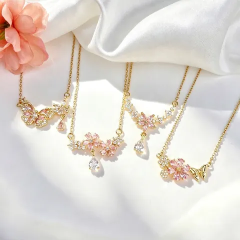 Halskette Damen Koreanischer Stil Strass Kirschblüte Wassertropfen Quaste Titanstahl Schmetterling Blume Anhänger Schmuck