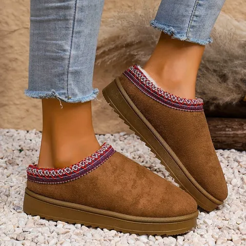 Women Low Top Snow Boots Plus Velvet Warm Cotton Shoes Thick Sole Bread Shoes Embroidered Trim Faux Suede Winter Boots