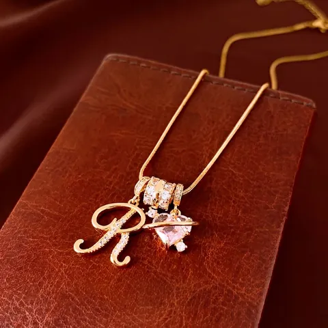 Eighteen Carat Gold Plated Zirconia Heart Pendant Necklace Luxury Letter R Saturn Clavicle Chain For Women Fashion Jewelry Gift