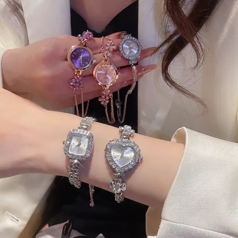 Exquisite Women Rhinestone Flower Bracelet Watch Alloy Quartz Bangle Watch Elegant Luxury Jewelry Watch Daily Versatile Fashion
