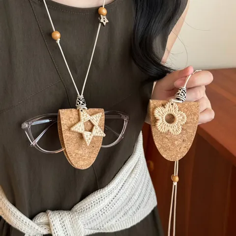 Collier Porte Lunettes Rétro Cuir Bois Fleur Étoile Femmes Mode Bohème Longue Chaîne Pull Cintre Lunettes Bijoux