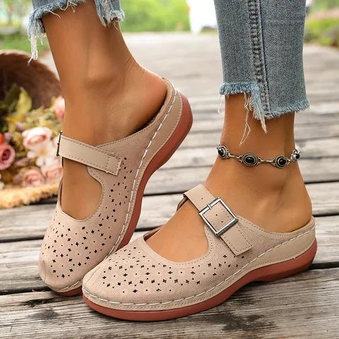 Women's Hollow Wedge Clogs Floral Hollow Out Thick Bottom Slippers Metal Buckle Platform Sandals Summer Outdoor Casual Shoes