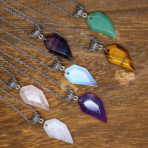 Natural Stone Faceted Wolf Tooth Pendant Necklace Geometric Crystal Amethyst Rose Quartz Tiger Eye Couple Fashion Jewelry